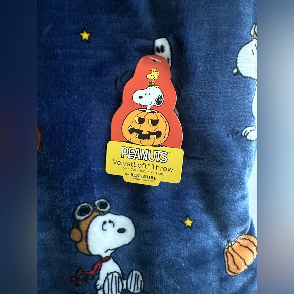 Peanuts Pumpkin Throw Blanket Snoopy 60x70 Navy Blue NWT Halloween Ghost - Picture 2 of 4